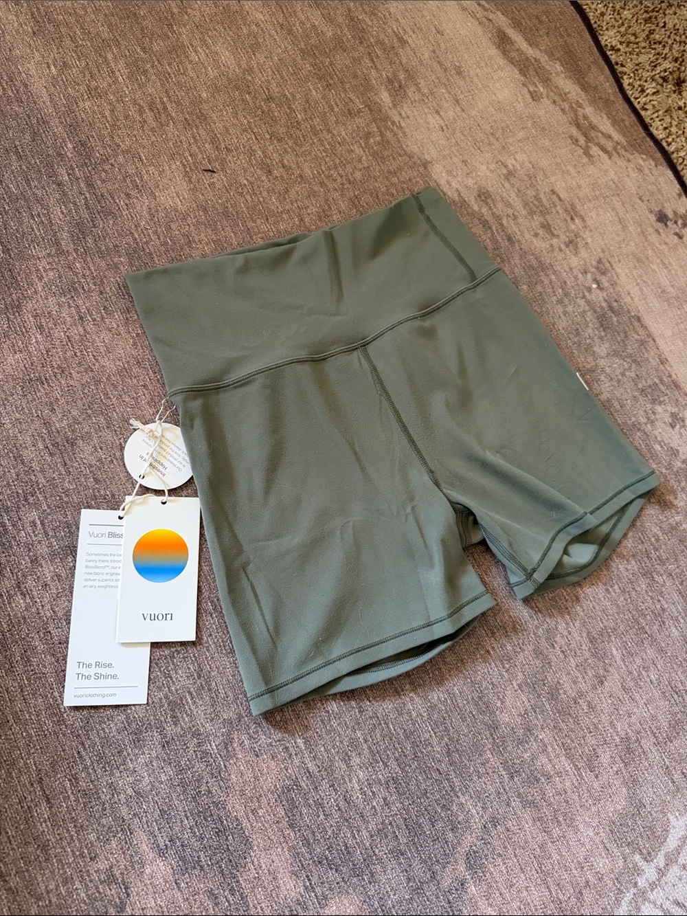 Vuori AllTheFeels Shorts - Pistachio